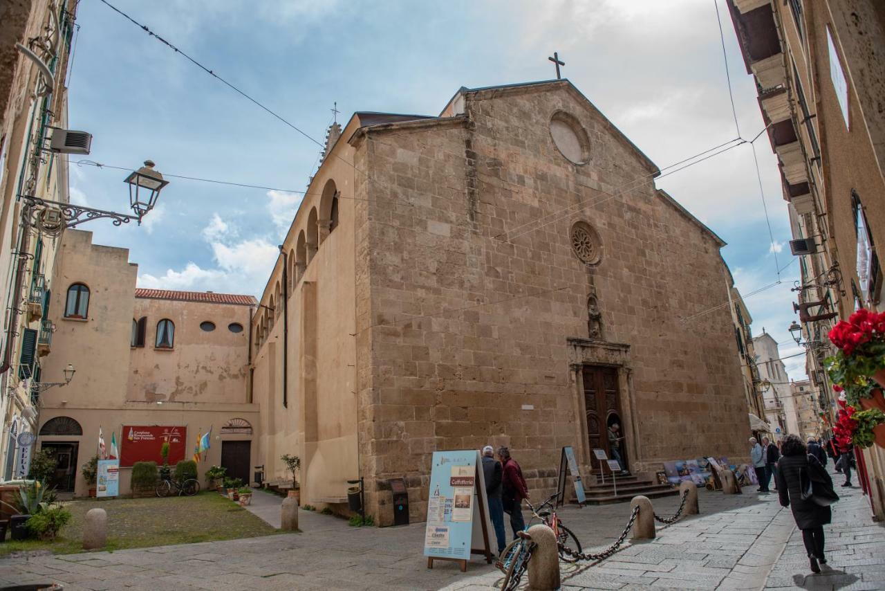 Centro Storico Carlo Alberto Alghero Buitenkant foto