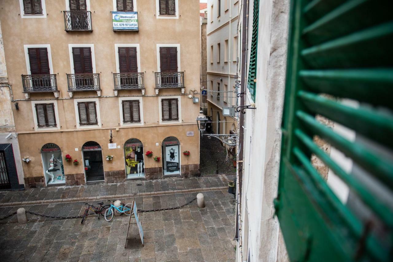 Centro Storico Carlo Alberto Alghero Buitenkant foto