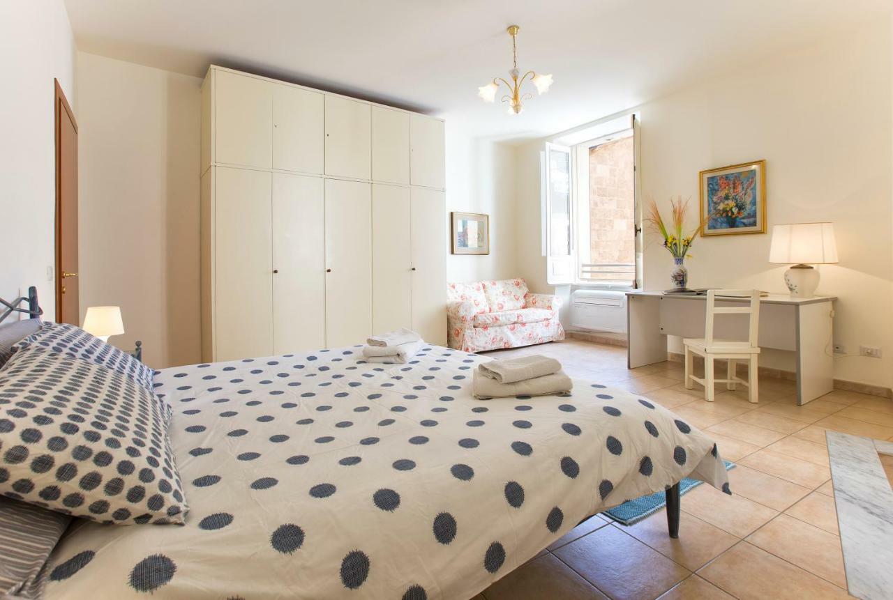 Centro Storico Carlo Alberto Alghero Buitenkant foto
