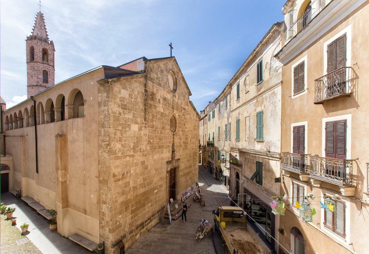 Centro Storico Carlo Alberto Alghero Buitenkant foto