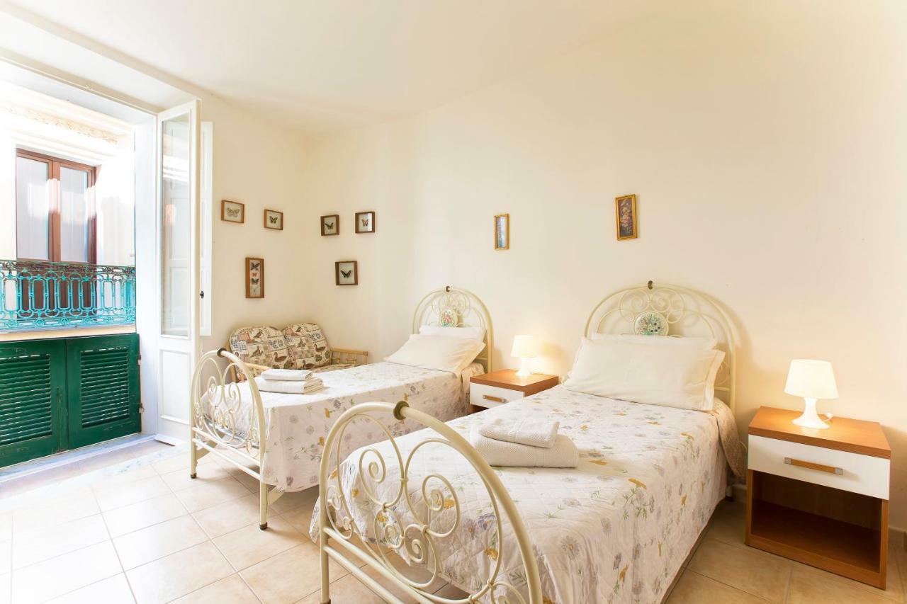 Centro Storico Carlo Alberto Alghero Buitenkant foto